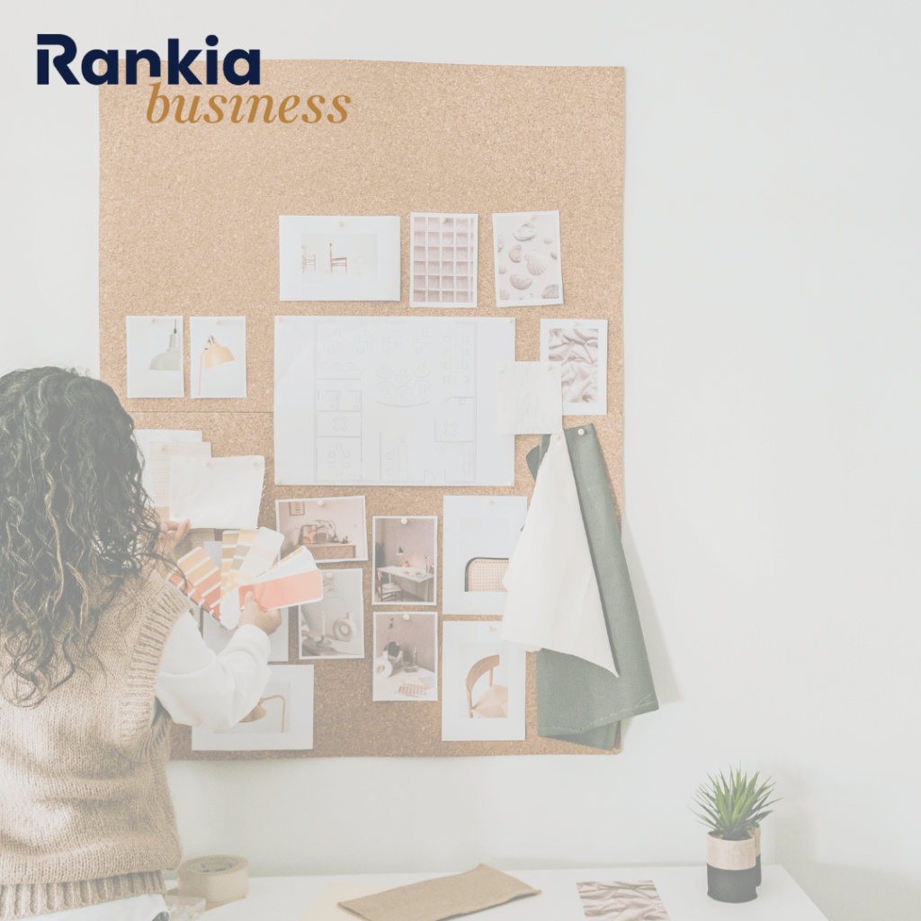 chica creando un plan para establecer un protocolo de flujos de caja para su empresa